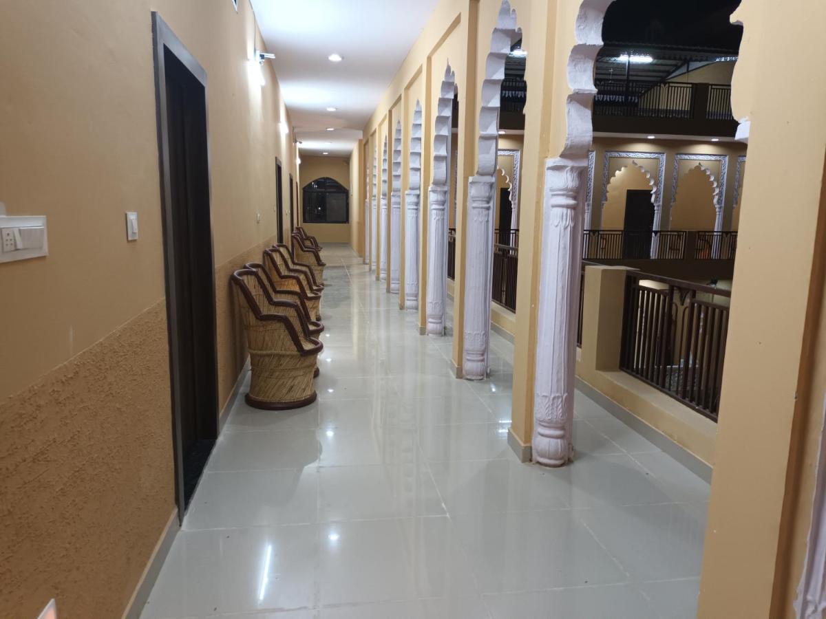L S Haveli Hotell Pushkar Exteriör bild