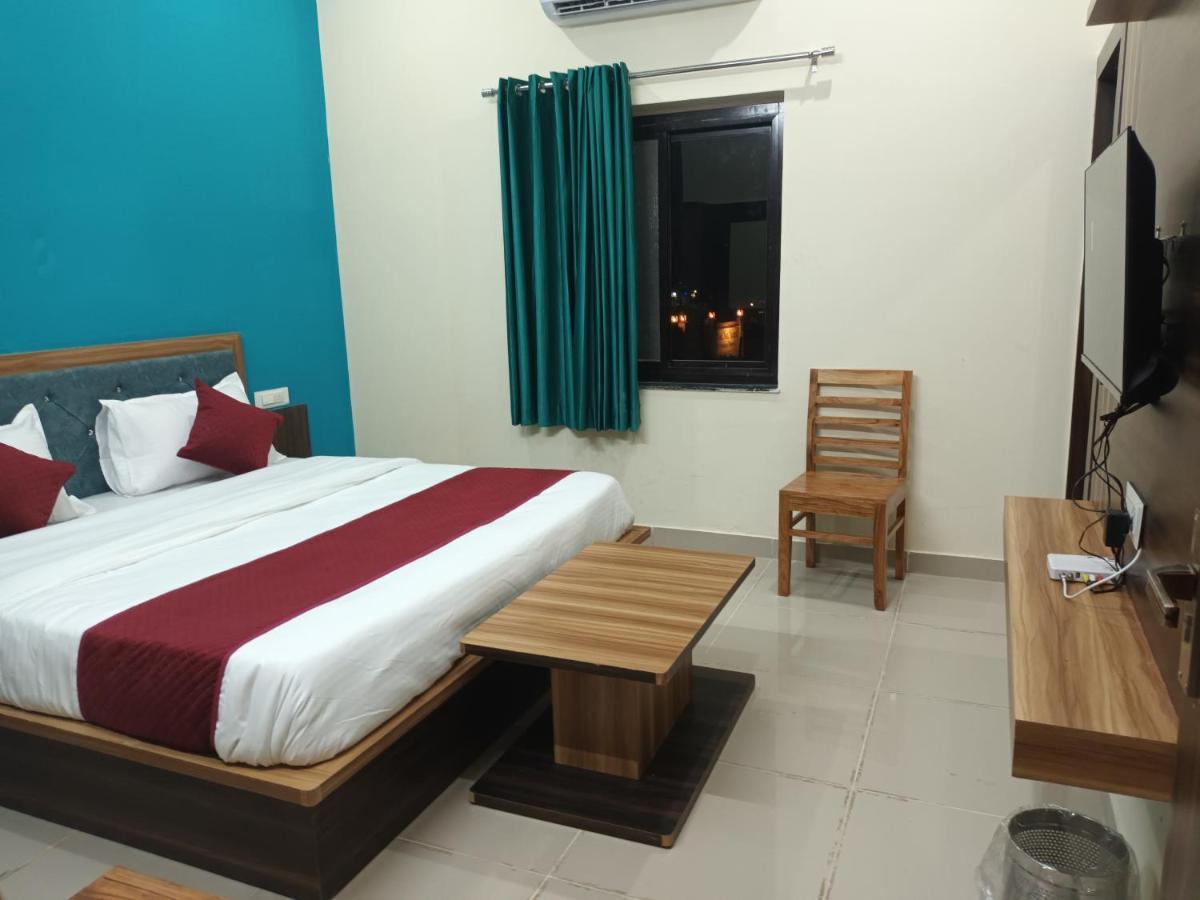 L S Haveli Hotell Pushkar Exteriör bild