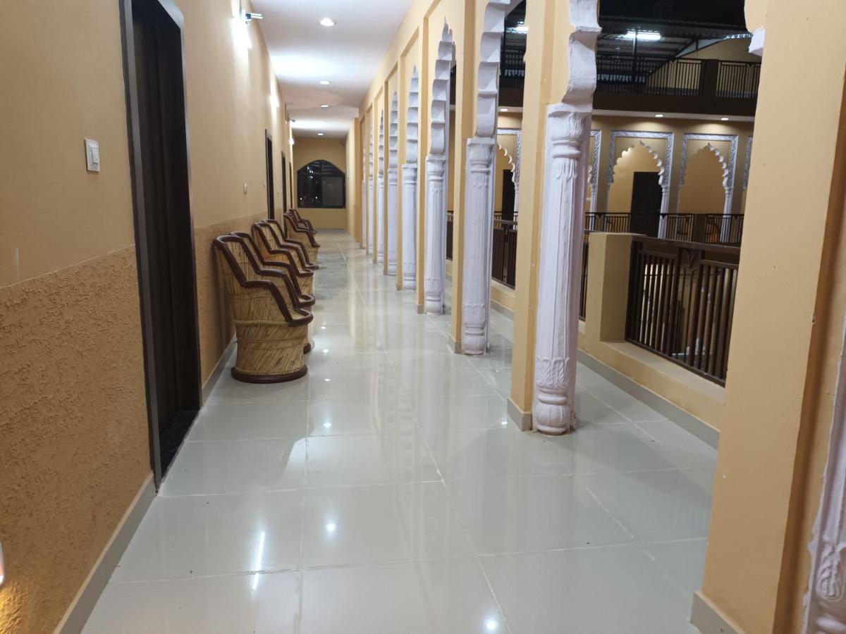 L S Haveli Hotell Pushkar Exteriör bild