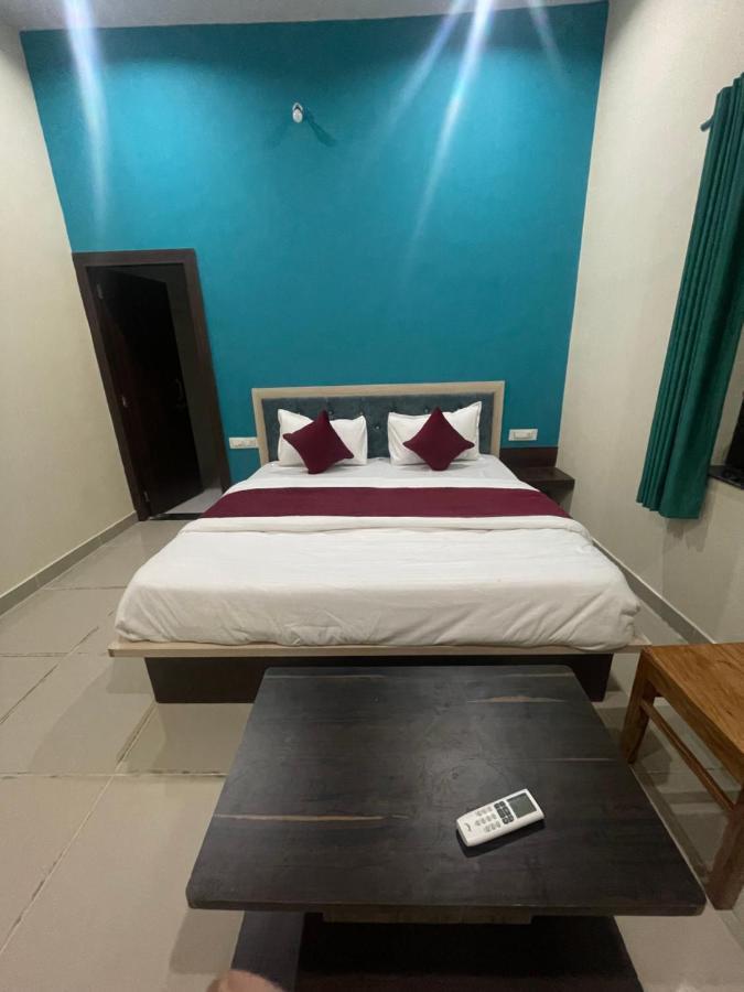 L S Haveli Hotell Pushkar Exteriör bild