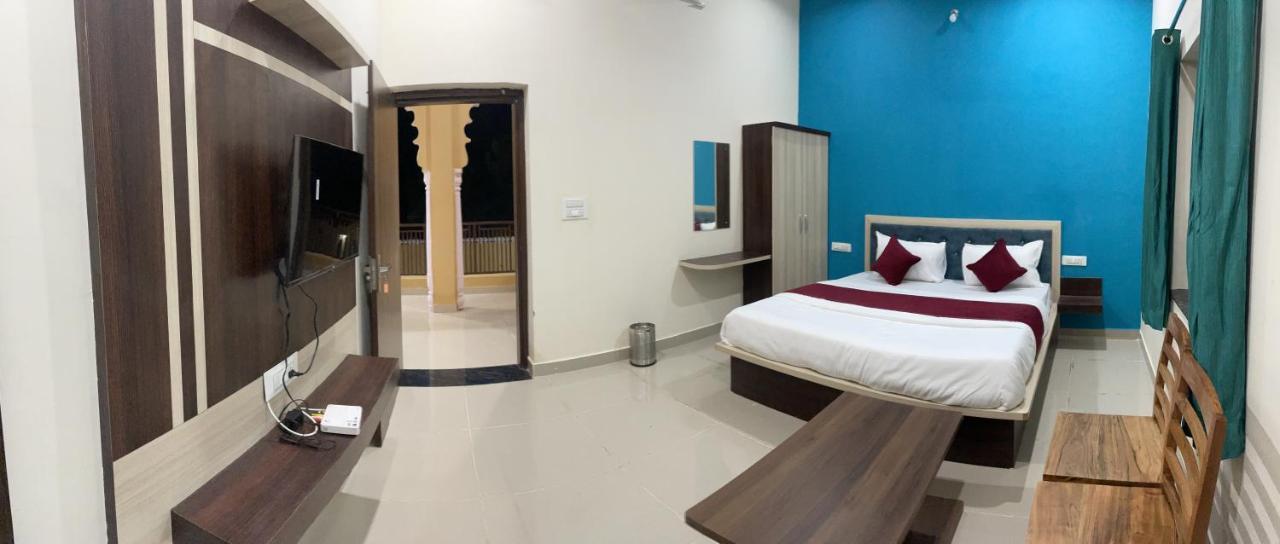 L S Haveli Hotell Pushkar Exteriör bild